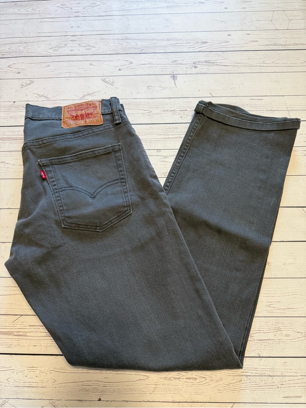 Levi's Men's Straight Jeans in Charcoal Gray